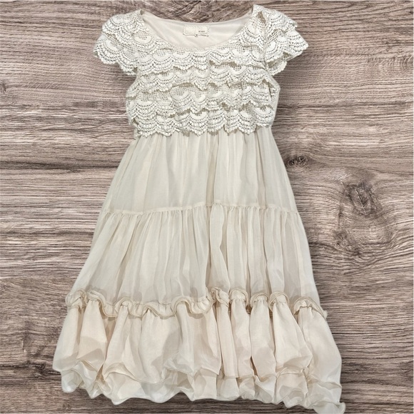 A'Reve Dresses & Skirts - Anthropology a’reve Cream Midi Ruffled Bottom Dress Size Medium